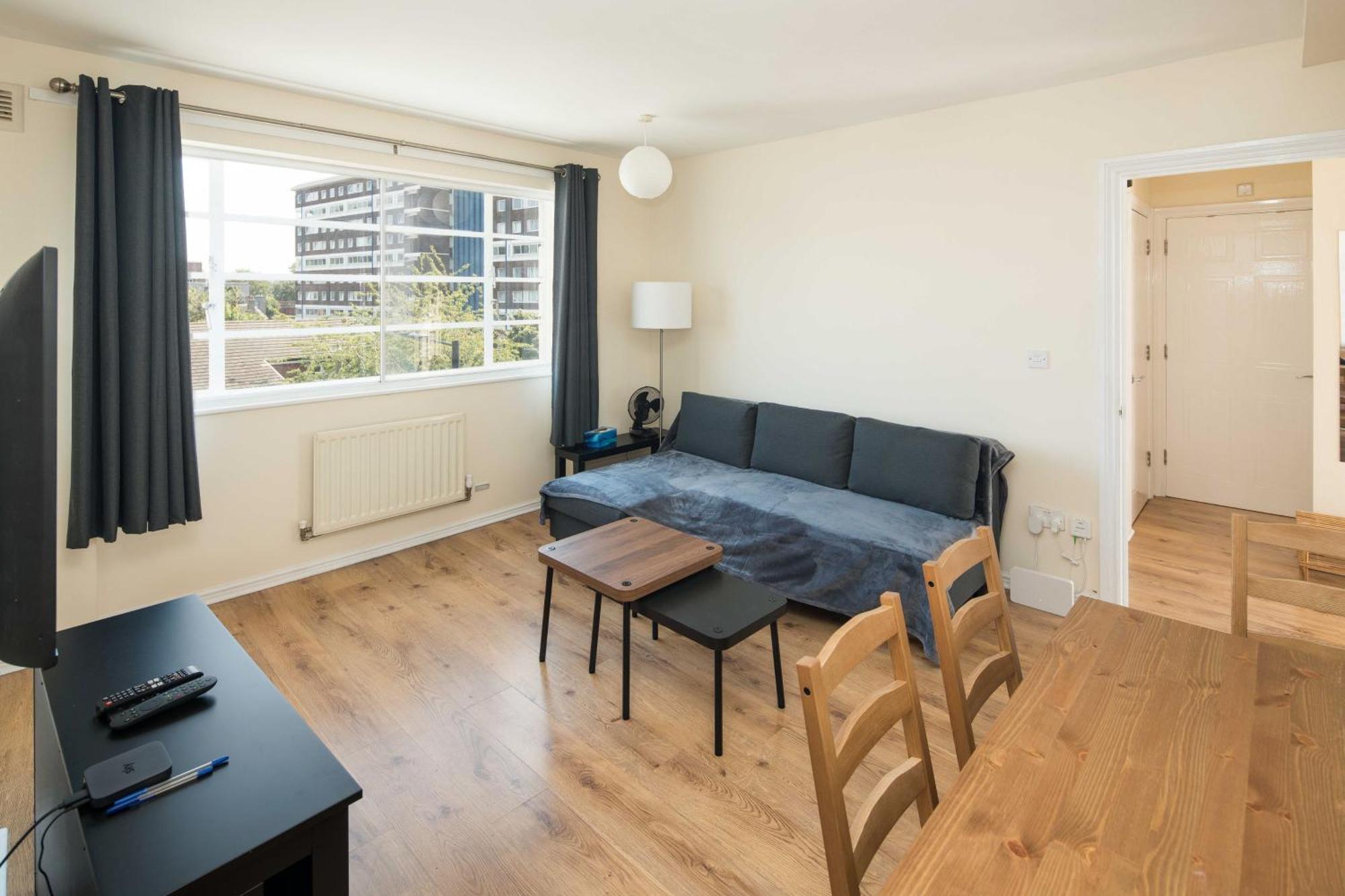 Appartamento 2Bd London Flat - City Buzz & Parkside Serenity Esterno foto